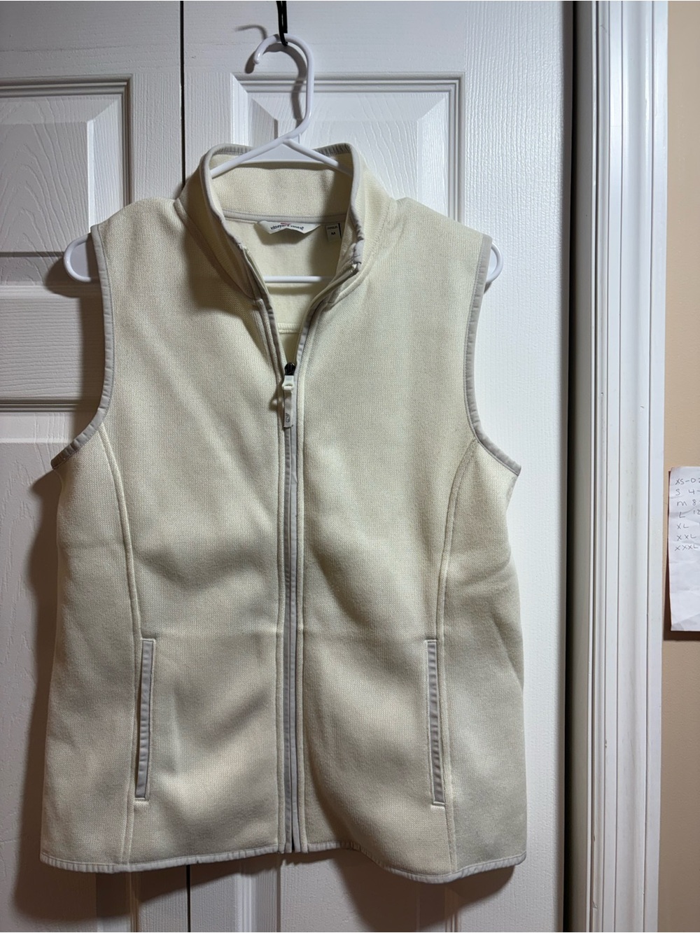 Vineyard Vines Cream Zip-Up Fleece Vest casual chic Fleece preppy casual classic - Picture 2 of 4